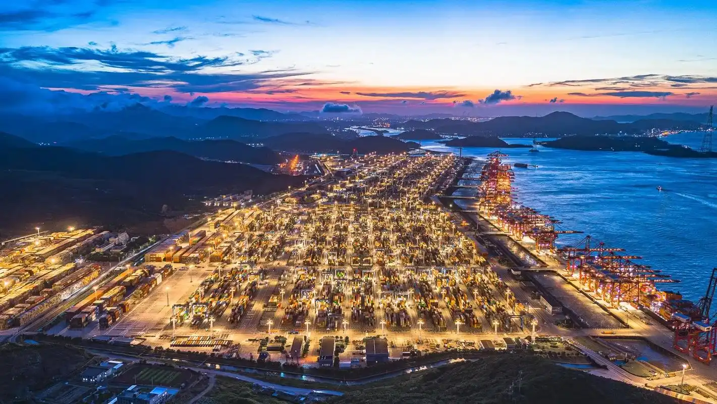 Iż-Żona tal-Port ta 'Jintang Tal-Port ta' Ningbo-Zhoushan Stazzjonat Rekord-T...